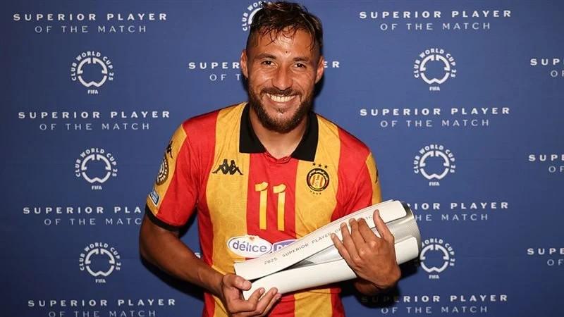 بسبب حزام الأمان.. القبض على يوسف بلايلي في مطار شارل ديجول الفرنسي