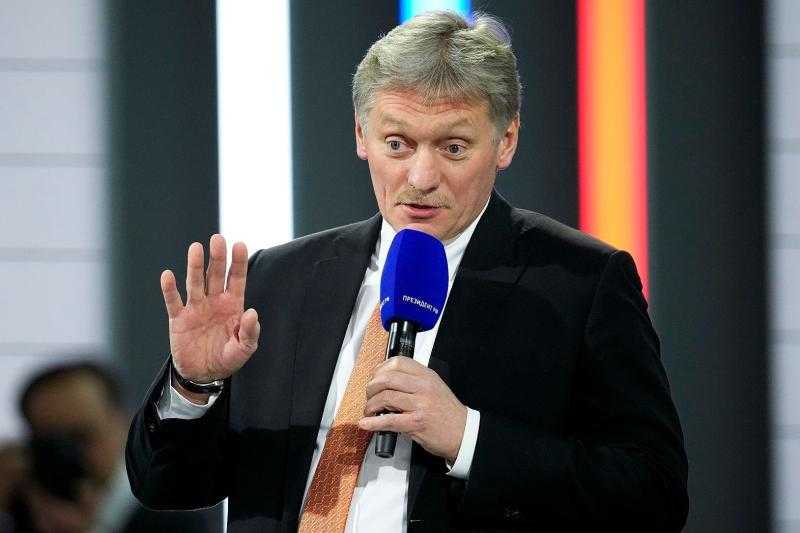 أول تصريح روسي عاجل بشأن تعليق السلاح الأمريكي لأوكرانيا
