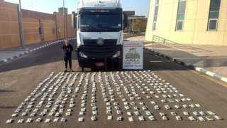 إحباط محاولة تهريب 900 ألف قرص كبتاجون بقيمة... إحباط محاولة تهريب 900 ألف قرص كبتاجون بقيمة 2.7 مليار جنيه