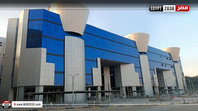 كلية الصيدلة بجامعة عين شمس 