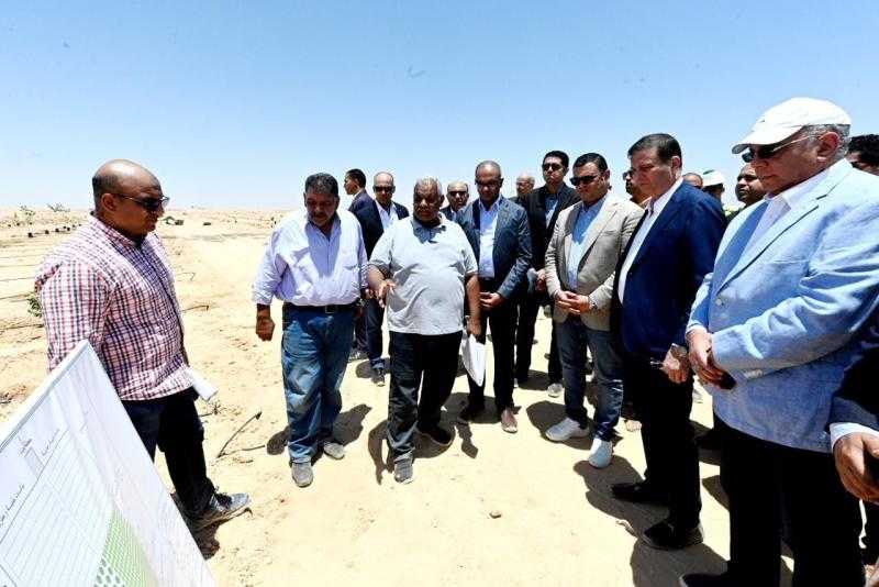 وزيرا الزراعة والإسكان يتفقدان محطة التجارب البحثية لتحلية مياه البحر بمدينة العلمين الجديدة