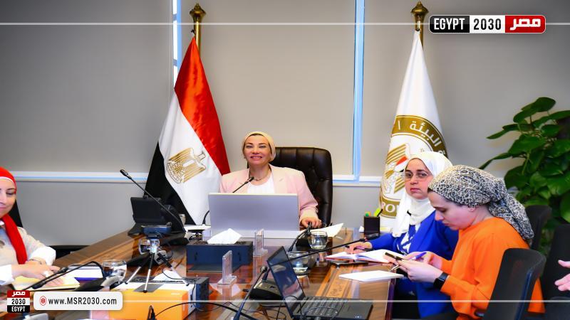 وزيرة البيئة