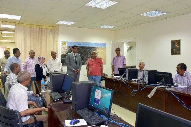 نائب محافظ الأقصر يتابع أعمال تدريب العاملين بمركز ومدينة الزينيه