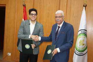 رئيس جامعة المنوفية يوقع بروتوكول تعاون مع شركة CEB لتعزيز التعاون الأكاديمي والتدريب التطبيقي لطلاب العلوم الصحية التطبيقية