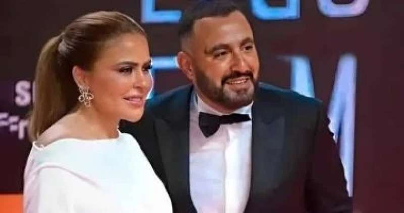 أحمد السقا ومها الصغير 