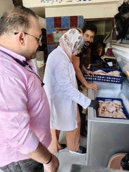 ضبط لحوم ودواجن واسماك مخالفة بالعاشر من رمضان بمحافظة الشرقية