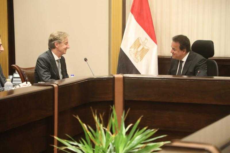 وزير الصحة يبحث مع ممثل برنامج الأمم المتحدة الإنمائي تعزيز التعاون المشترك