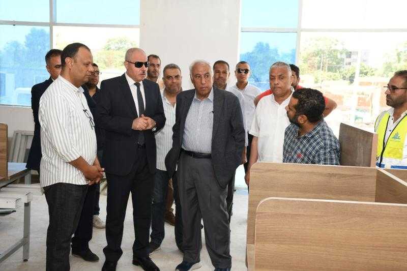 جامعة قناة السويس تواصل أعمال تجهيز مبنى الاختبارات الإلكترونية