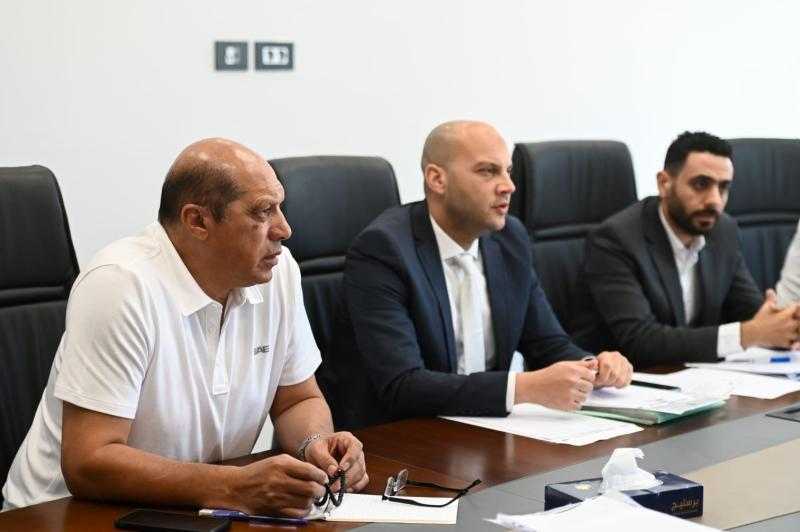 لجنة اعتماد تراخيص الأكاديميات باتحاد الكرة تعقد اجتماعها الأول