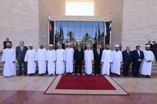 وزير العدل يستقبل وفدًا قضائيًا من سلطنة عُمان
