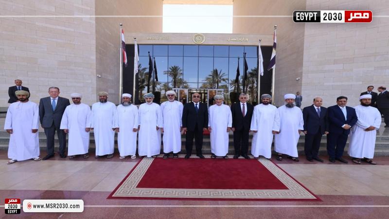 وزير العدل يستقبل وفدًا قضائيًا من سلطنة عُمان