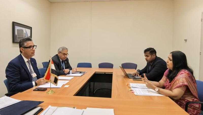 وزير التموين يلتقى السكرتير العام لوزارة شؤون المستهلك وتوزيع الأغذية بجمهورية الهند