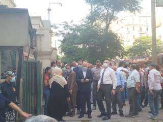 استمرار تصاعد الأدخنة في حريق سنترال رمسيس.. والحماية المدنية تواصل جهود السيطرةl صور