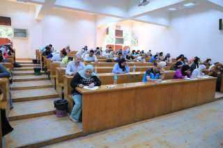 انطلاق امتحانات التعليم المدمج بجامعة القاهرة بمشاركة 30 ألف طالب وطالبة