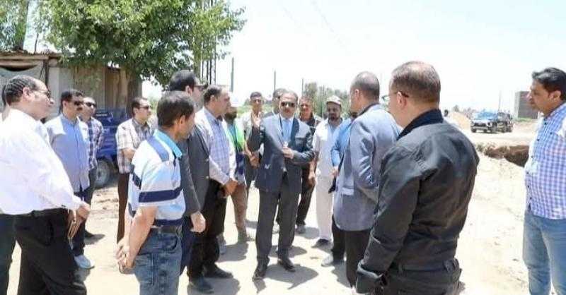 محافظ الشرقية يتفقد أعمال إنشاء المرحلة الأولى لمجمع مواقف منيا القمح الجديد