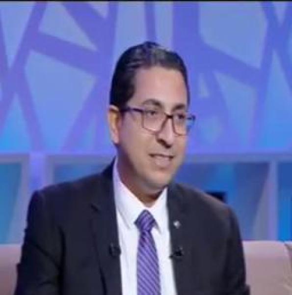 الدكتور محمد حمودة 