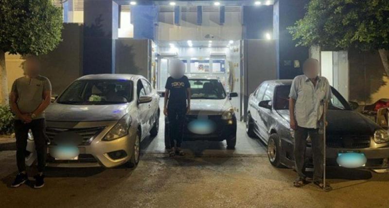 ضبط قائدى 3 سيارات لأداء حركات إستعراضية بمدينة 6 أكتوبر خلال موكب زفاف