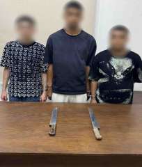 ضبط 3 طلاب تشاجروا مع زميلهم وأصابوه بسلاح أبيض في الجيزة