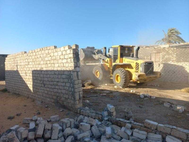 محافظ الإسكندرية: حملات مُكبرة لإزالة التعديات وأعمال البناء المخالف بأحياء الثغر