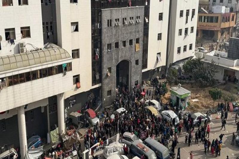تحذيرات من توقف مستشفى الشفاء عن العمل وغارات إسرائيلية مكثفة تستهدف النازحين في غزة