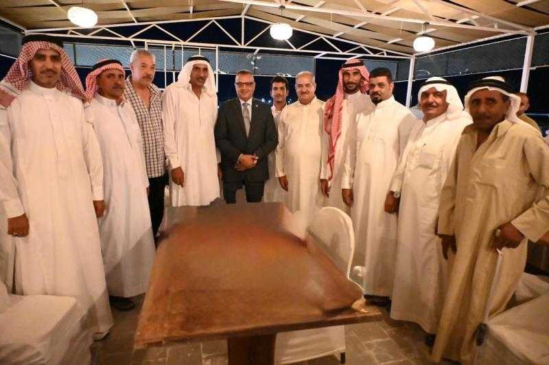 محافظ جنوب سيناء يلتقي بعدد من  مشايخ وعواقل وشباب البدو بطور سيناء