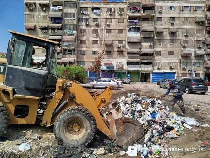 استمرار حملات النظافة المكثفة بعدد من مناطق حي الزهور لرفع القمامة والمخلفات