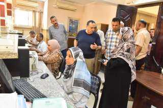 محافظ أسيوط يتفقد المركز التكنولوجي بمنفلوط لمتابعة جودة الخدمات وسرعة الاستجابة للمواطنين