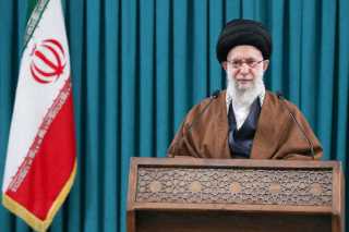 خامنئي: إيران قادرة على استهداف المواقع الحيوية الأمريكية في المنطقة