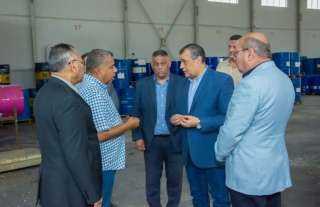 وزير الدولة للإنتاج الحربي يتفقد خطوط الإنتاج بشركة هليوبوليس للصناعات الكيماوية ( مصنع 81 الحربى )