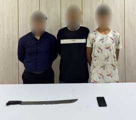 الداخلية تكشف ملابسات فيديو متداول لشخص ونجله يعتديان على موظف بالمعصرة
