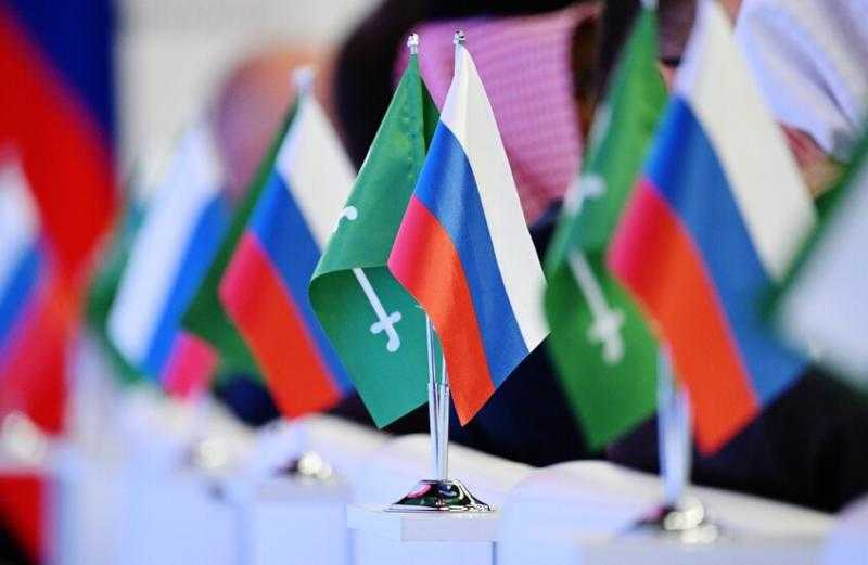 السعودية تبرز كواجهة استثمارية في معرض ”إنوبروم 2025” بروسيا