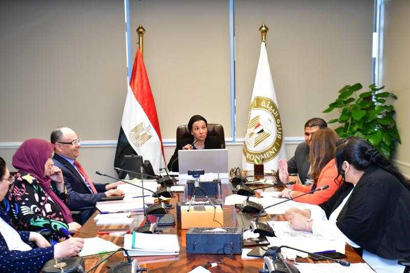عبر خاصية الفيديو كونفرانس: وزيرة البيئة تترأس الإجتماع ال ٦٦ لإجتماع مجلس إدارة جهاز شئون البيئة