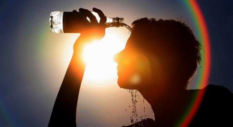حالة الطقس غدا .. بيان من الأرصاد يحذر من الحر والشبورة