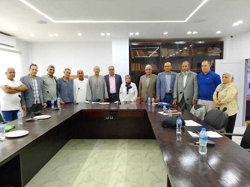 الزراعة تواصل جهود نشر ثقافة الزراعة التعاقدية وتوعية المزارعين بأهميتها في تسويق المحاصيل ودعم المزارعين