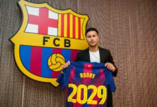 برشلونة يعلن تعاقده مع جناح سويدي حتى 2029