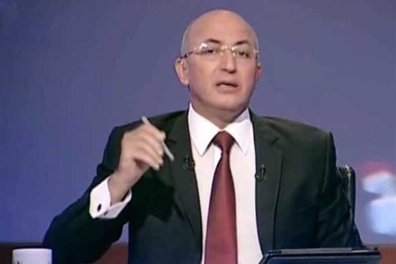الإعلامي سيد علي 