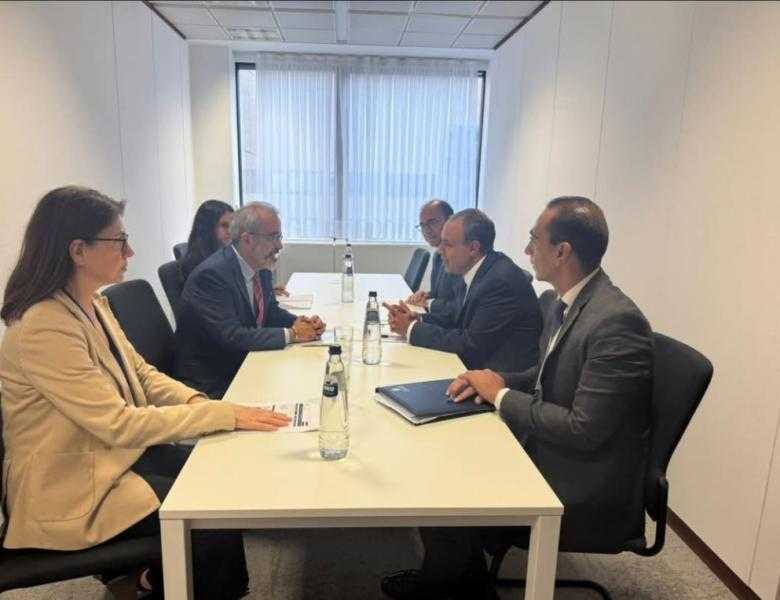وزير الخارجية ييحث مع نظيره البرتعالي تطورات القضايا الإقليمية