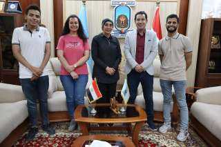 رئيس جامعة الأقصر تشيد بجهود طلاب الحاسبات والمعلومات في تطوير الأنظمة الرقمية لخدمة الجامعة