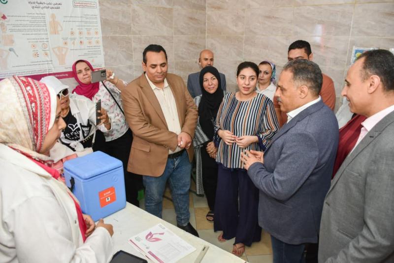 محافظ الشرقية ووكيل وزارة الصحة 