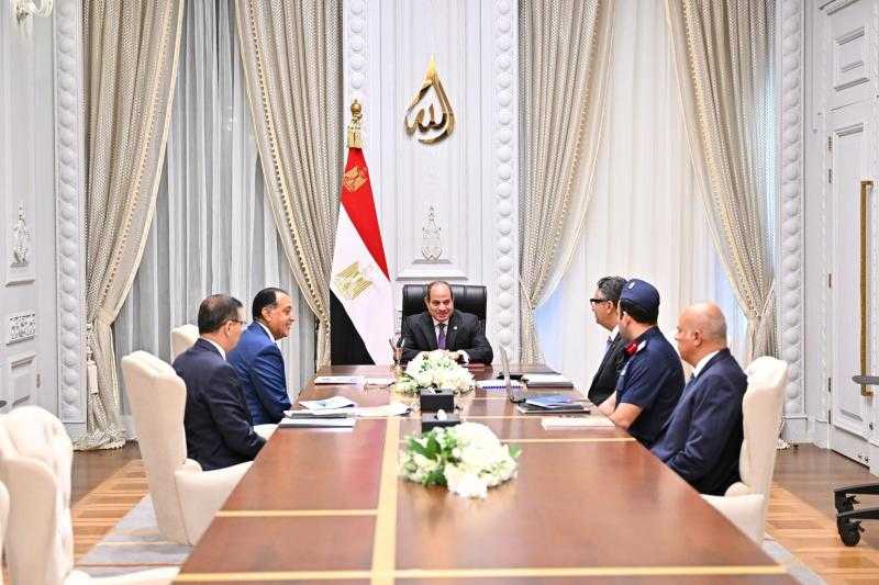 خلال اجتماعه بوزير التموين.. السيسي يؤكد ضرورة توافر الاحتياطي الاستراتيجي من السلع الاساسية