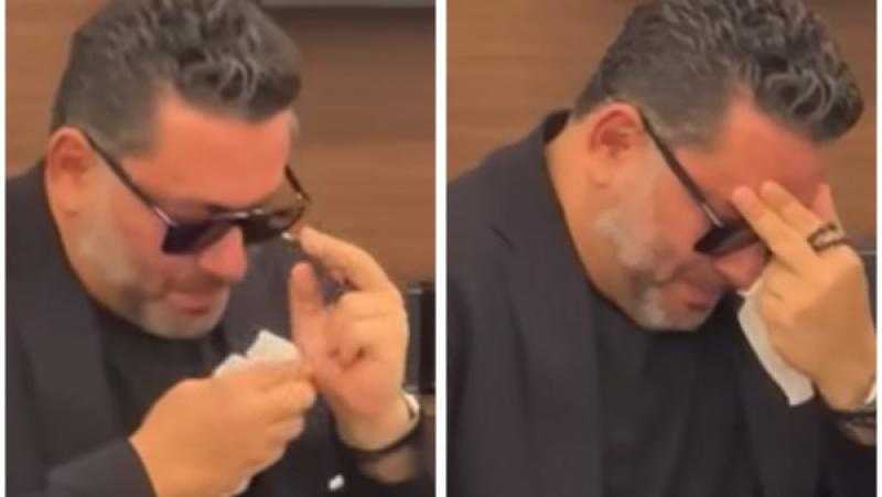 بكاء زياد برجي في عزاء شقيقه الأكبر