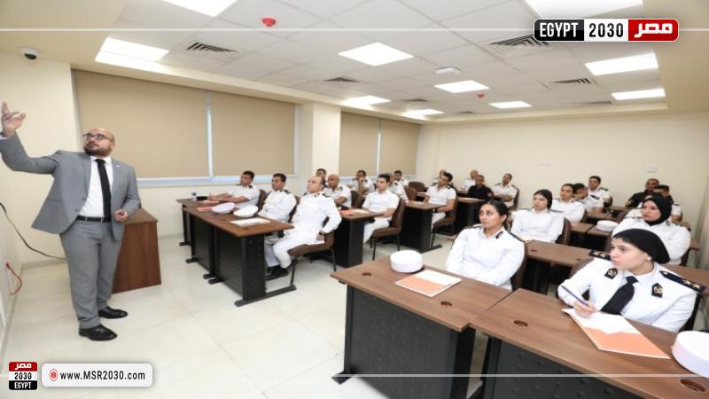 دورتين تدريبيتين لتعزيز ثقافة حقوق الإنسان