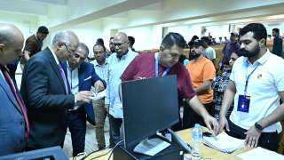 نائب رئيس جامعة الفيوم لشؤون التعليم والطلاب يتفقد اختبارات القدرات بكلية علوم الرياضة