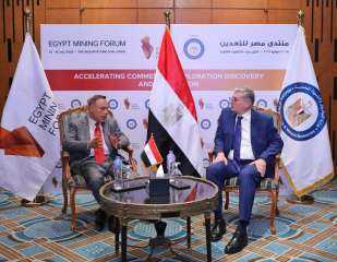 وزير البترول والثروة المعدنية يستقبل رئيس شركة مناجم النوبة