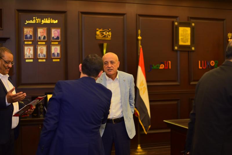 فريق تواصل الرقابة النووية والإشعاعية في ضيافة محافظ الأقصر