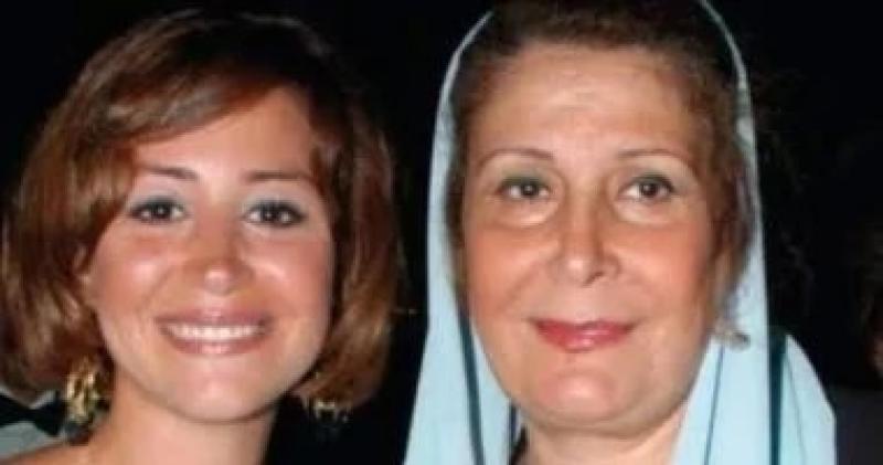 عاجل| وفاة الفنانة زيزى مصطفى والدة منة شلبى