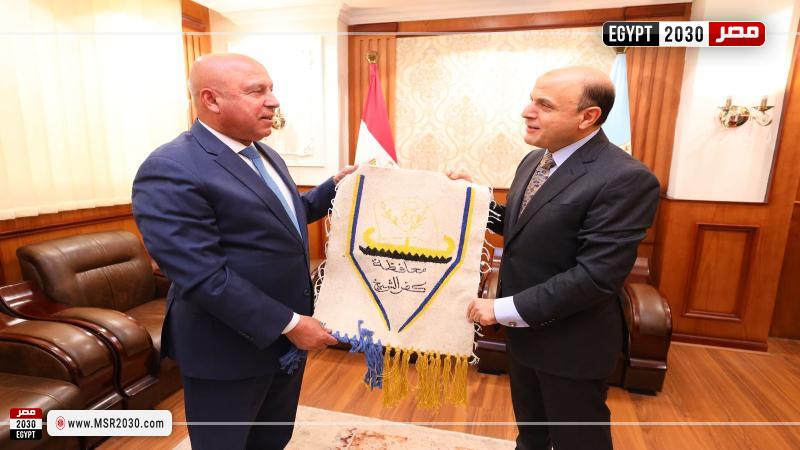 وزير الصناعة والنقل