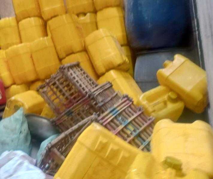 محافظ أسيوط: ضبط مخزن غير مرخص لتجميع زيوت طعام مستعملة ومجهولة المصدر بحي شرق