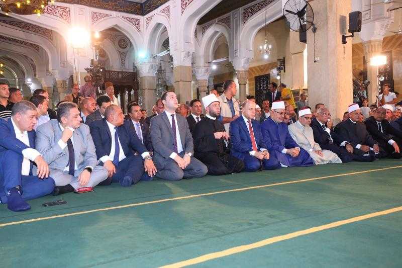 وزير الأوقاف ومفتي الجمهورية ومحافظ كفرالشيخ يؤدون صلاة الجمعة بمسجد سيدي إبراهيم الدسوقي