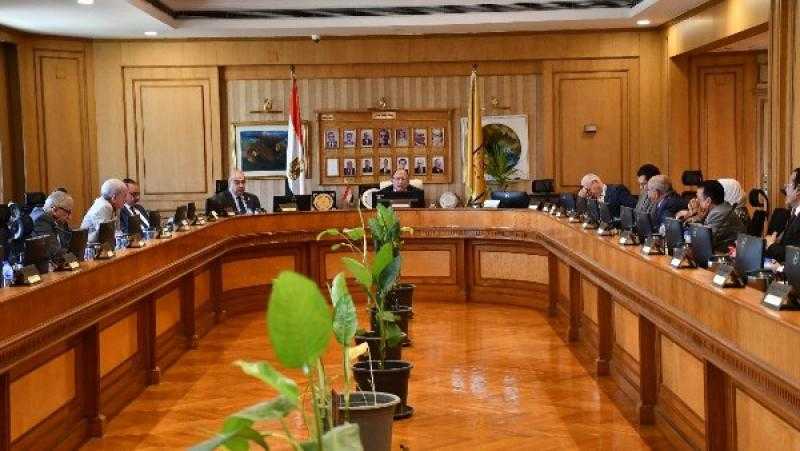رئيس جامعة حلوان يوجه بمراجعة واعتماد نتائج اختبارات القدرات